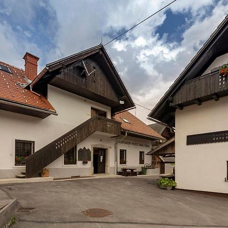 Apartma Mikelj Бохин Екстериор снимка